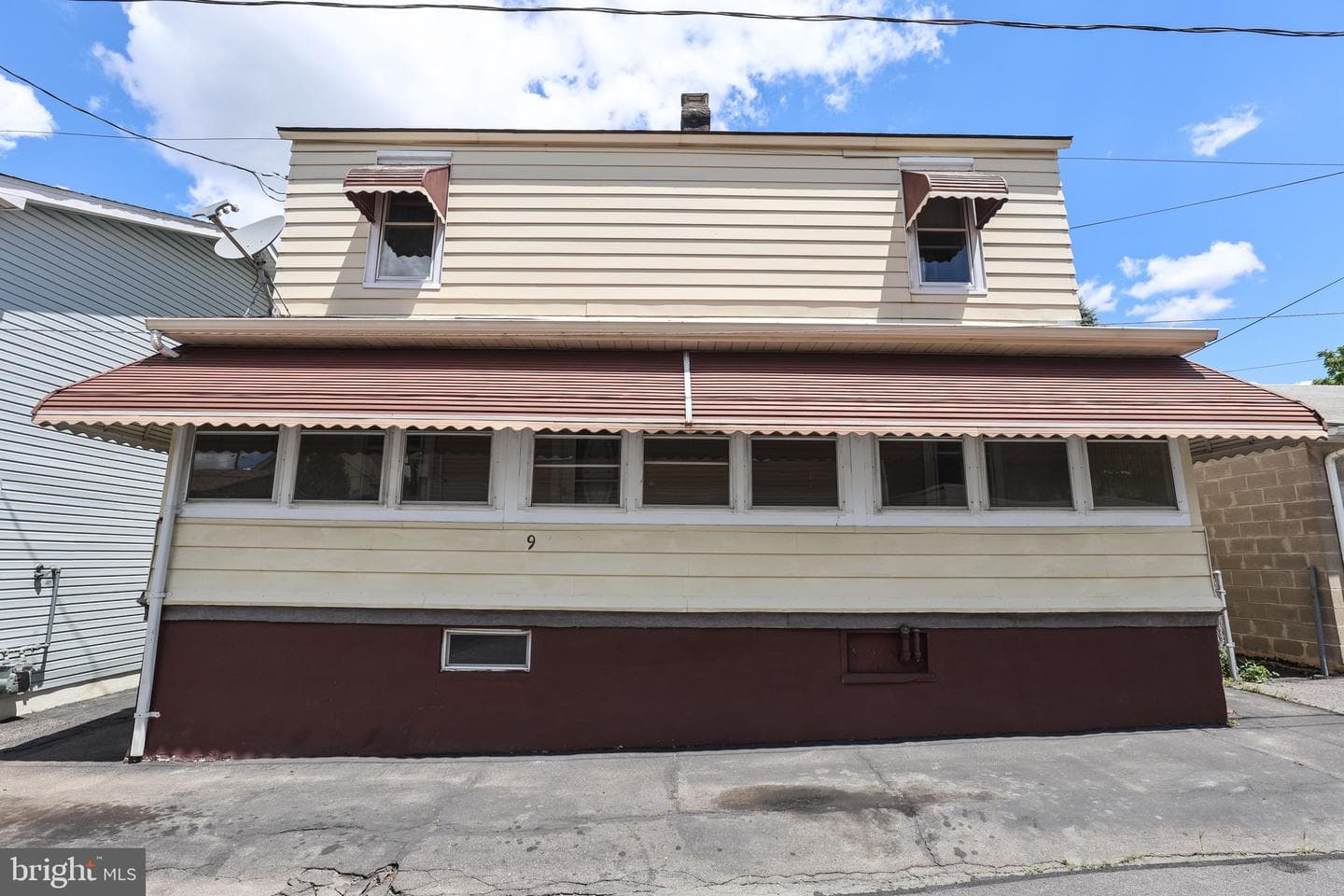 9 Hemlock Street photo 3