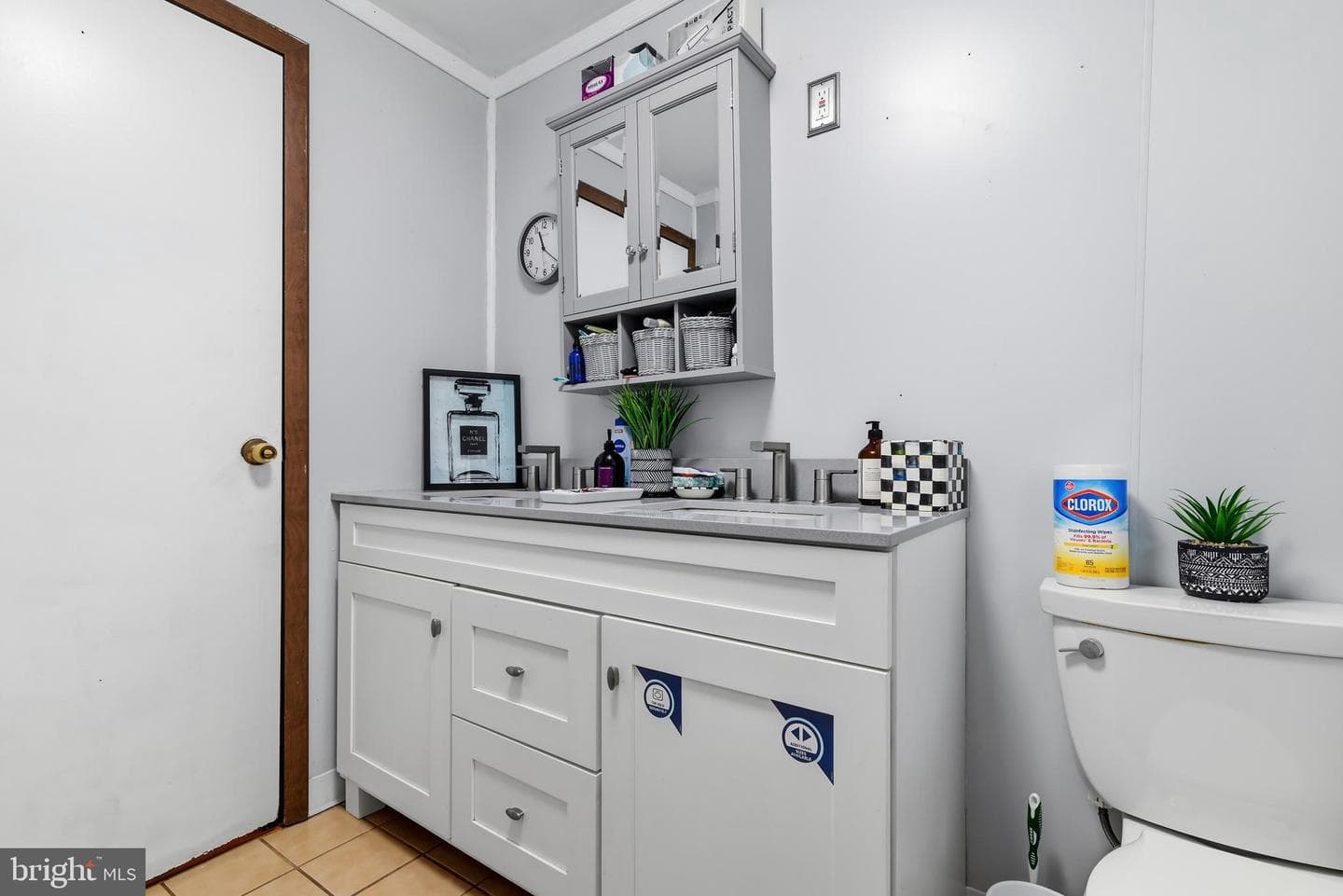 293 Lyndwood Avenue photo 23