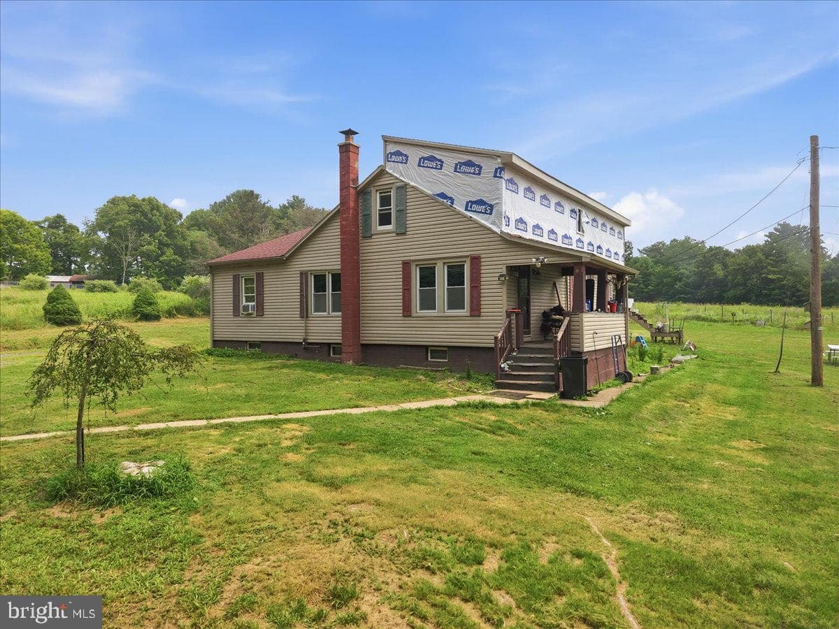 202 Red Rock Road, Sugarloaf