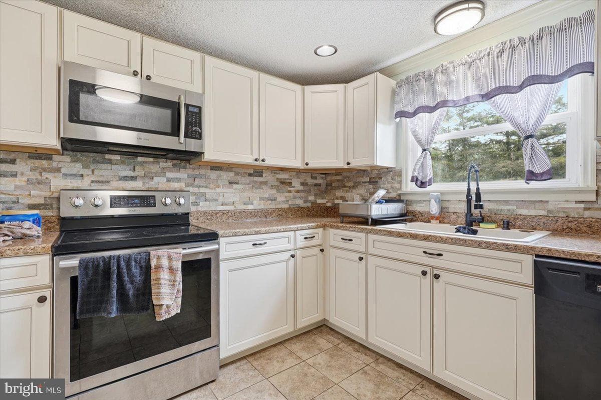 202 Red Rock Road photo 19