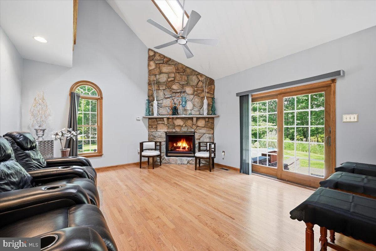 498 Twinbrook Road photo 13