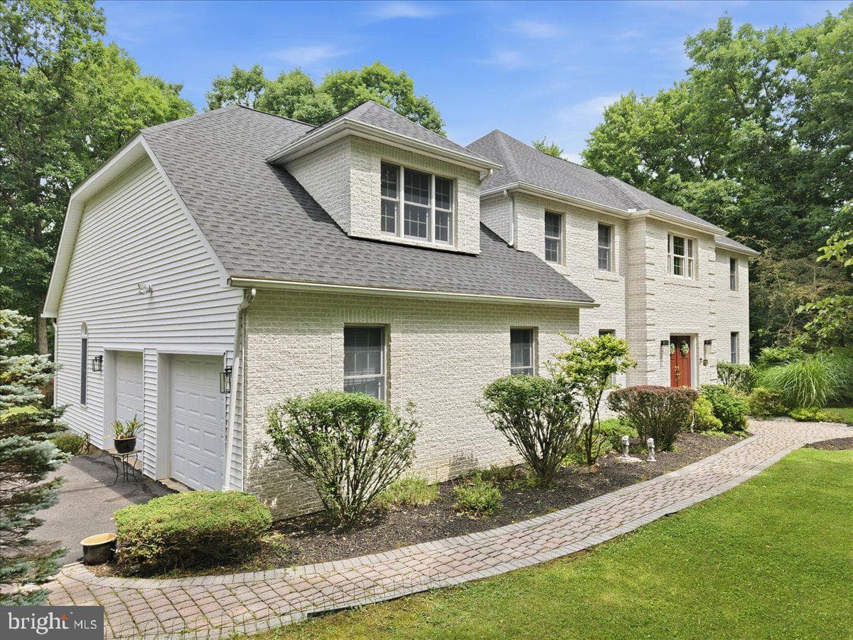 498 Twinbrook Road, Bear Creek Township