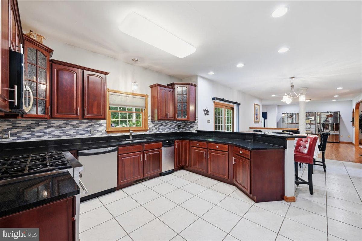 498 Twinbrook Road photo 29
