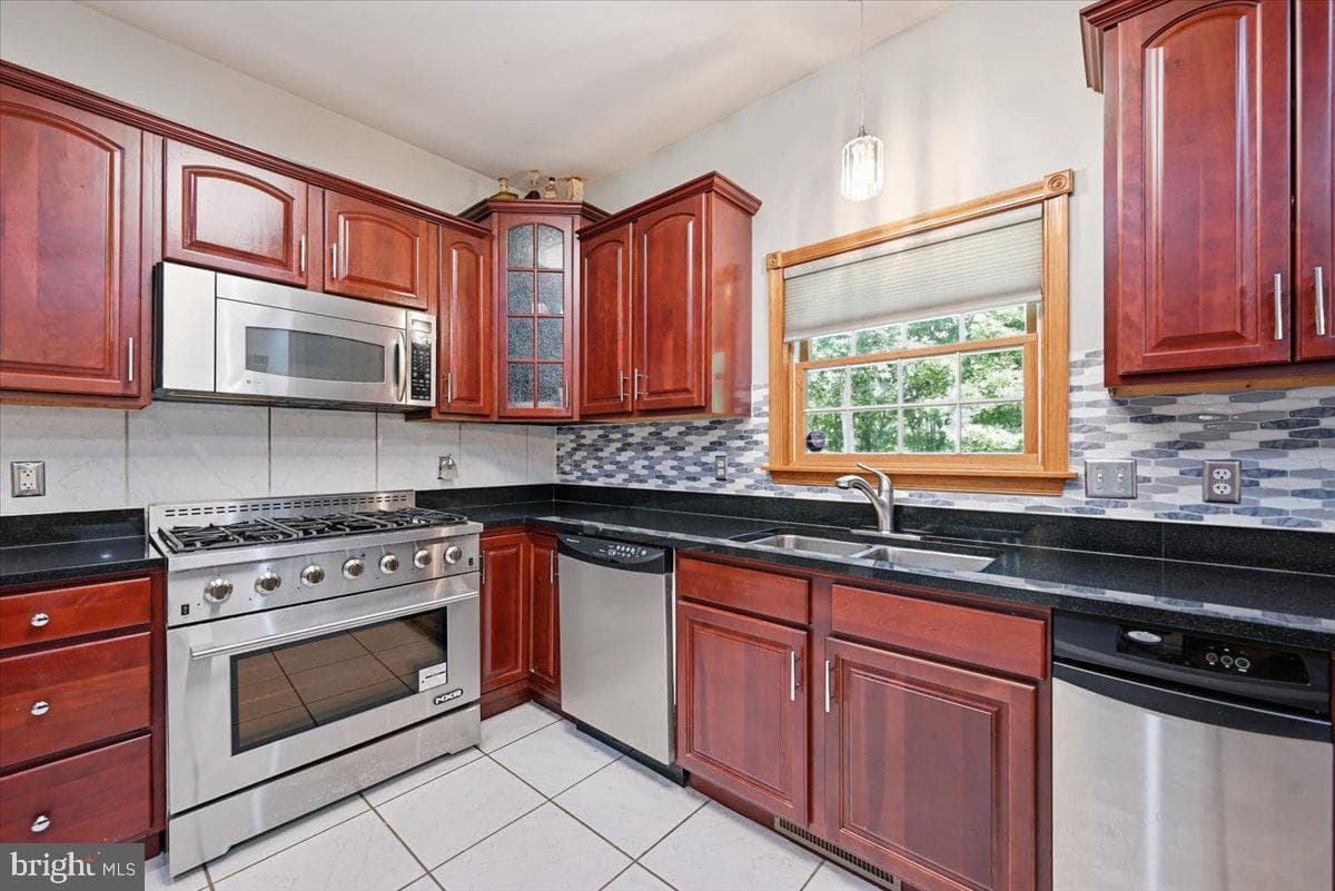 498 Twinbrook Road photo 30