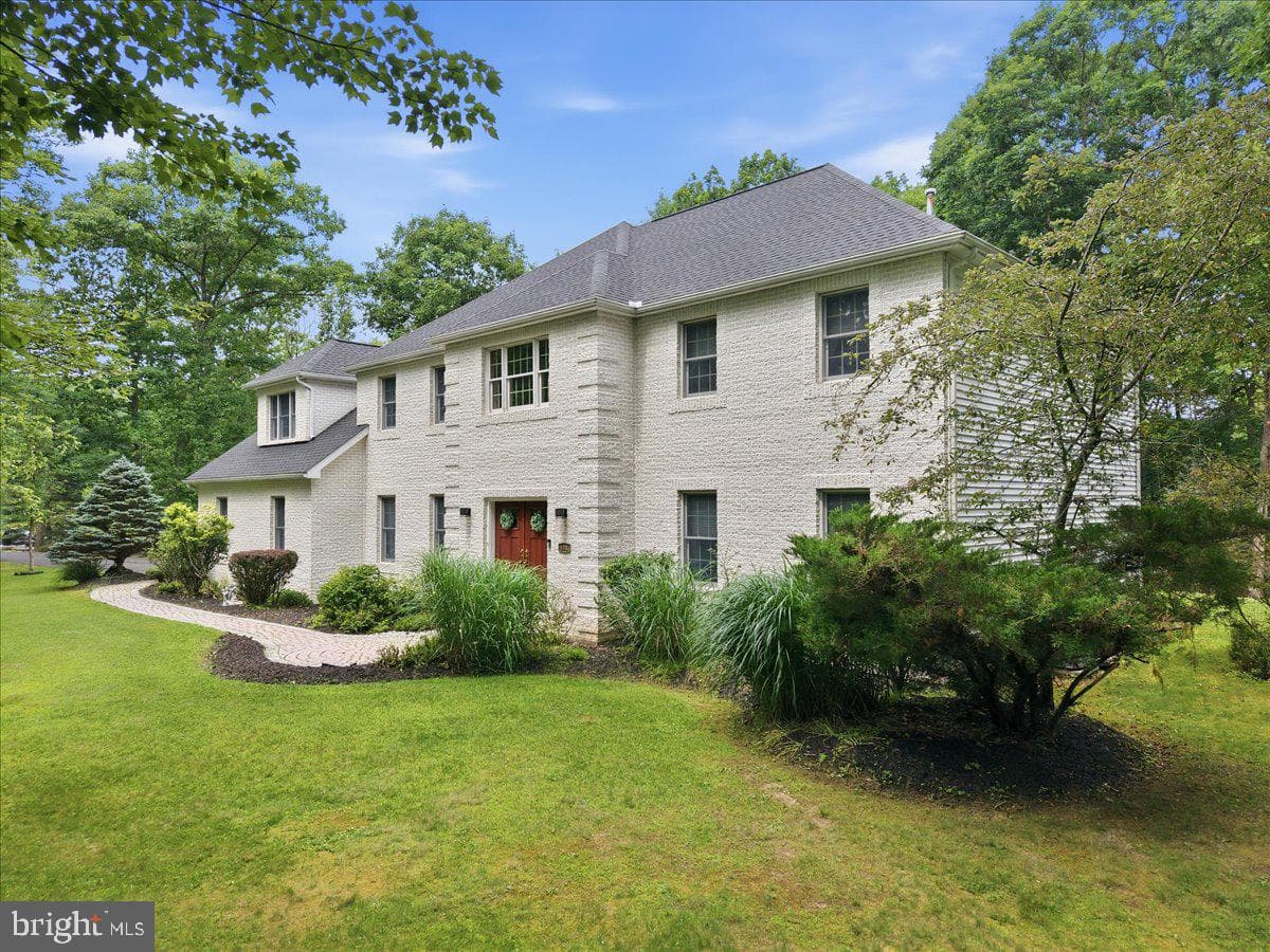 498 Twinbrook Road photo 5