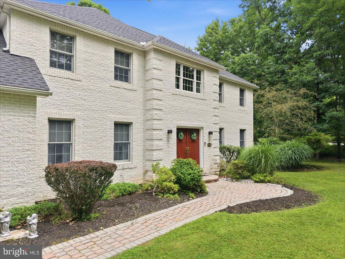 498 Twinbrook Road photo 7