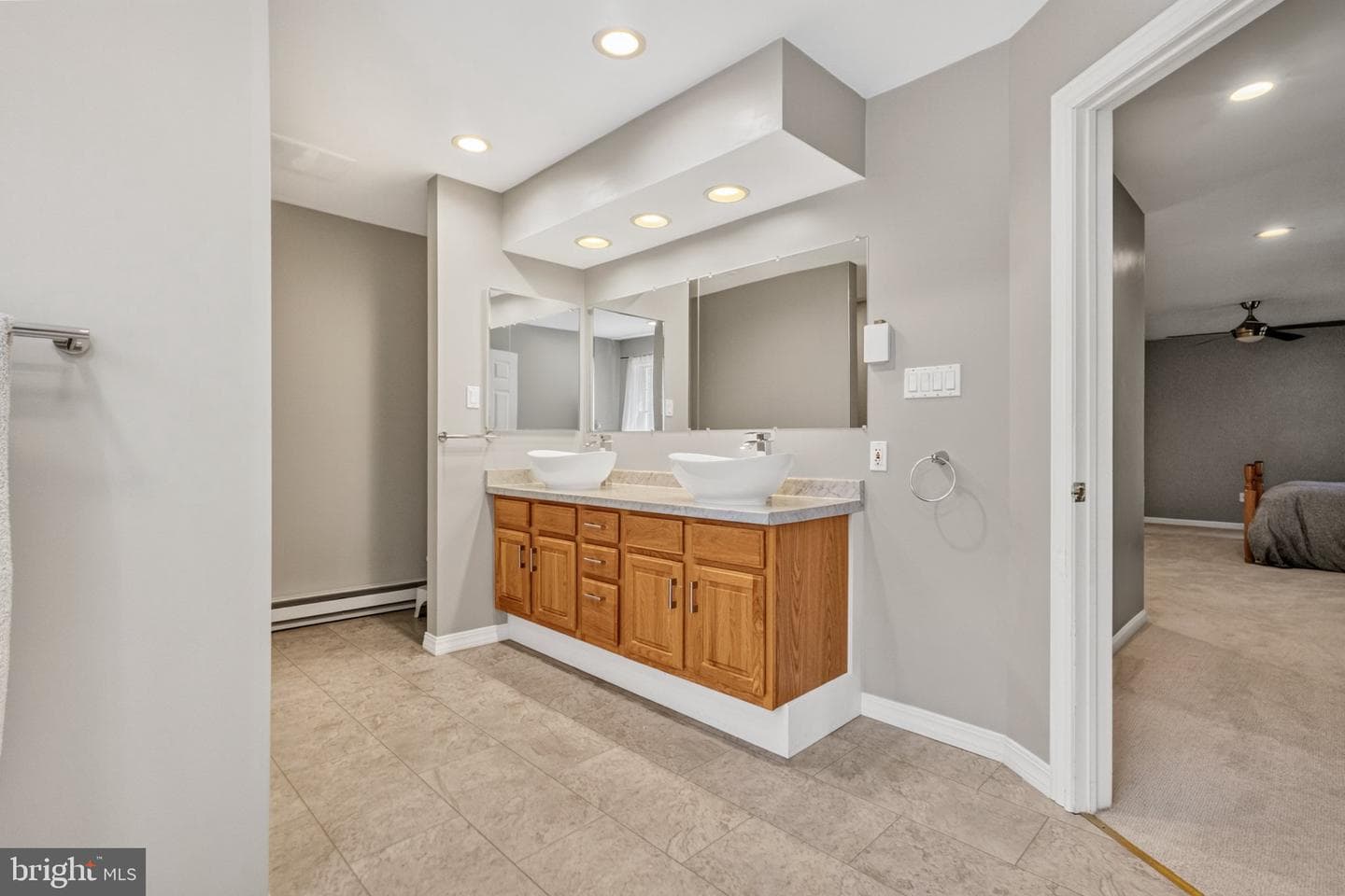 1300 Beaupland Road photo 21