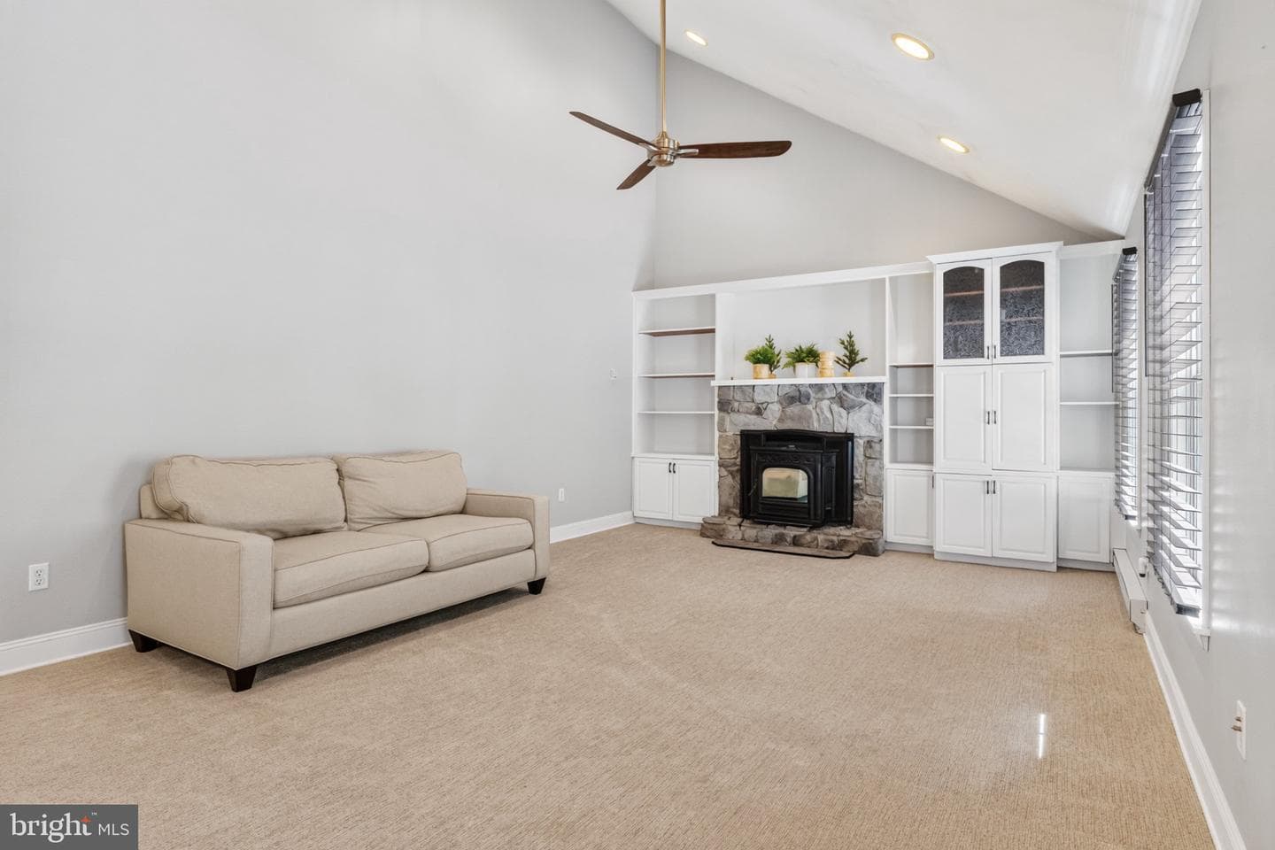 1300 Beaupland Road photo 29