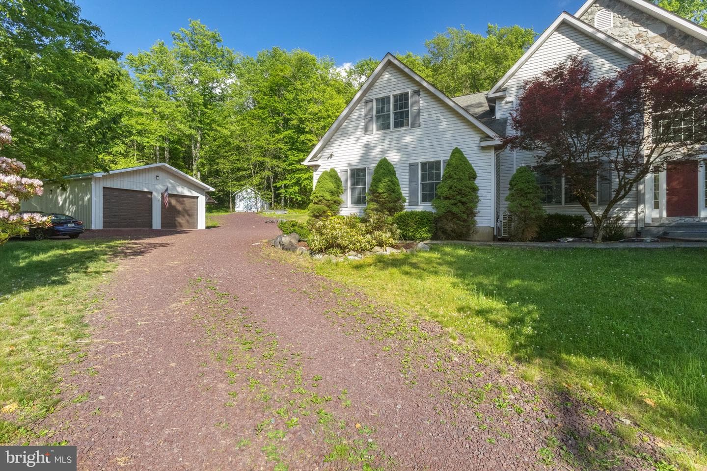 1300 Beaupland Road photo 4