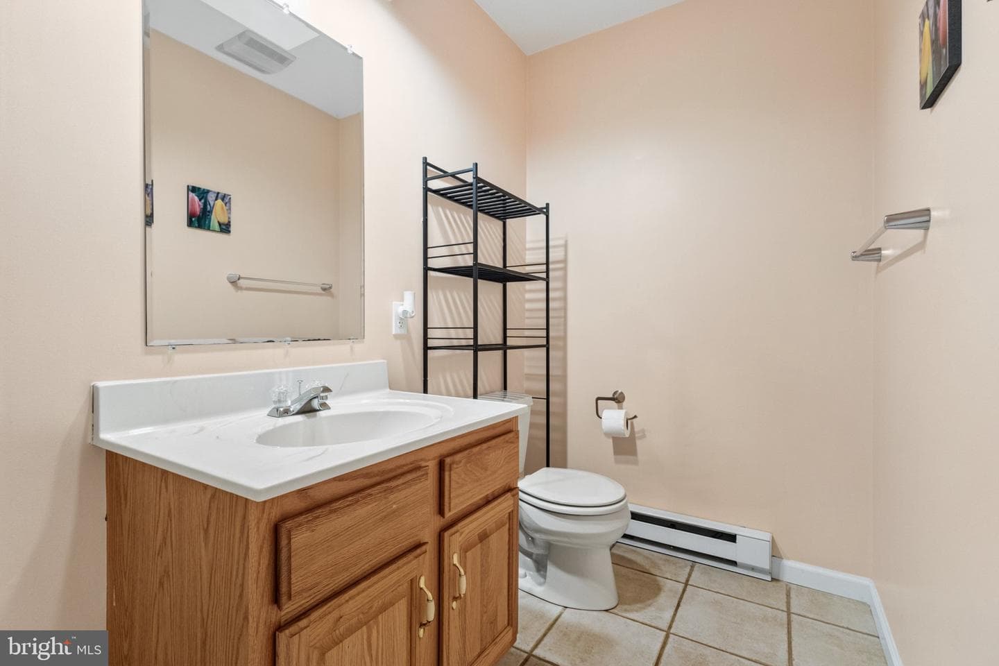 1300 Beaupland Road photo 53