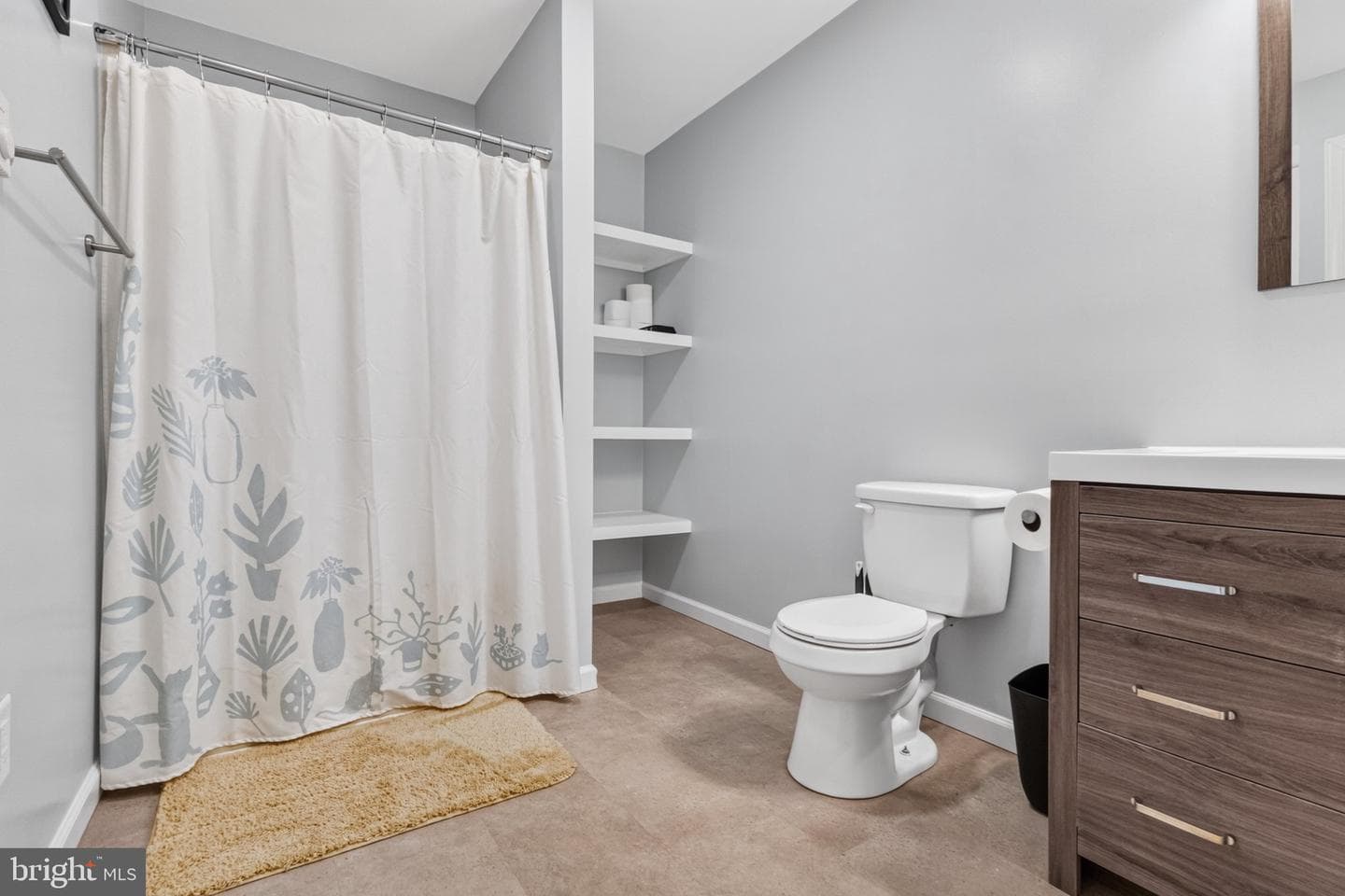 1300 Beaupland Road photo 55
