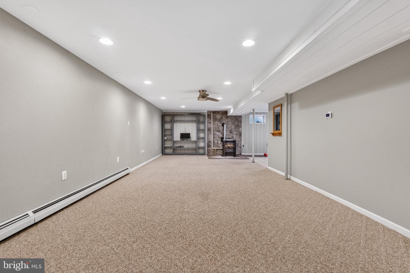1300 Beaupland Road photo 58