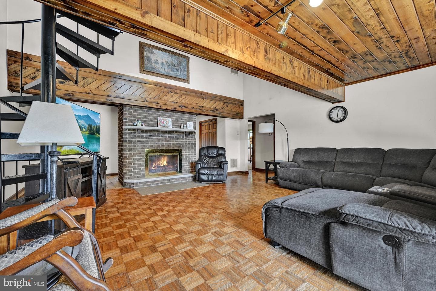 41 Kennedy Drive photo 5