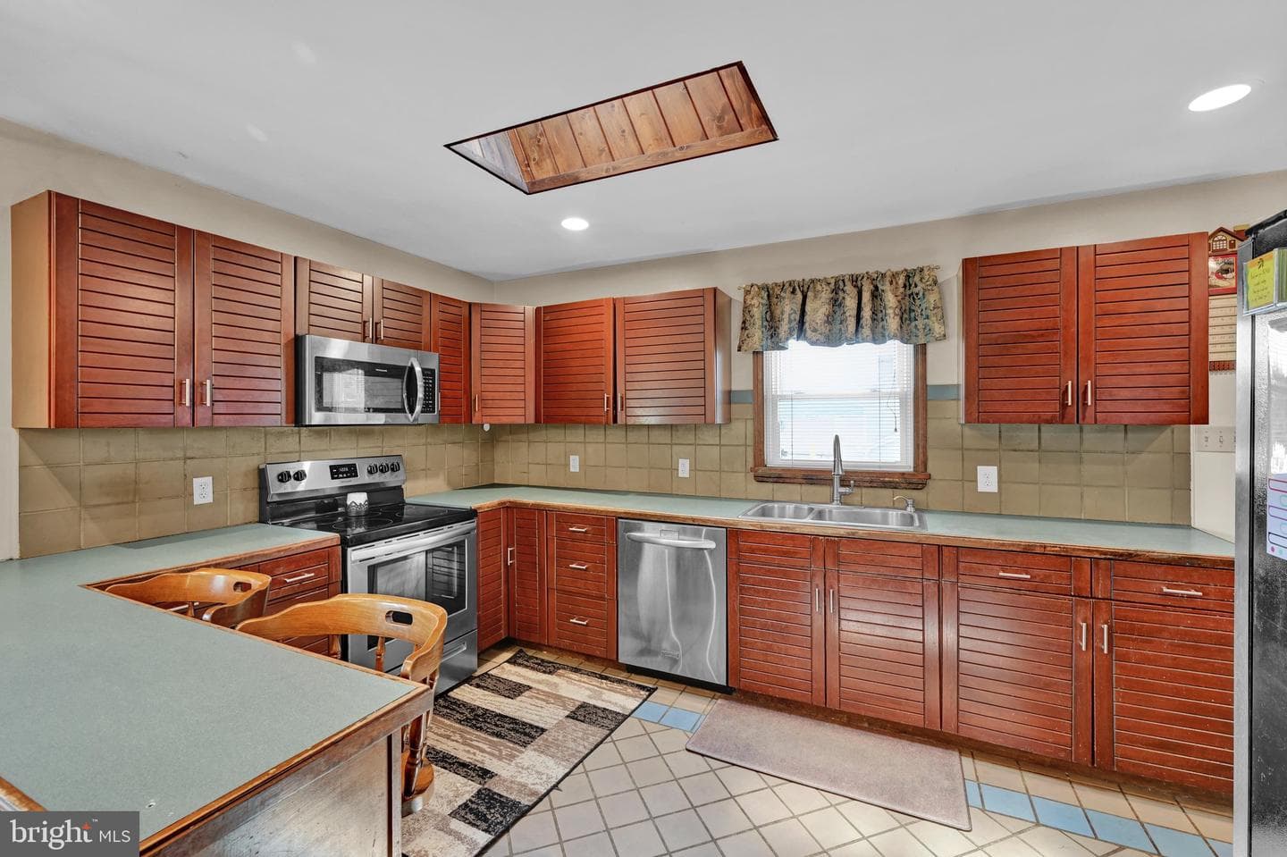 41 Kennedy Drive photo 8