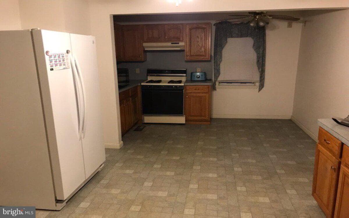 2154 Brick Avenue photo 11