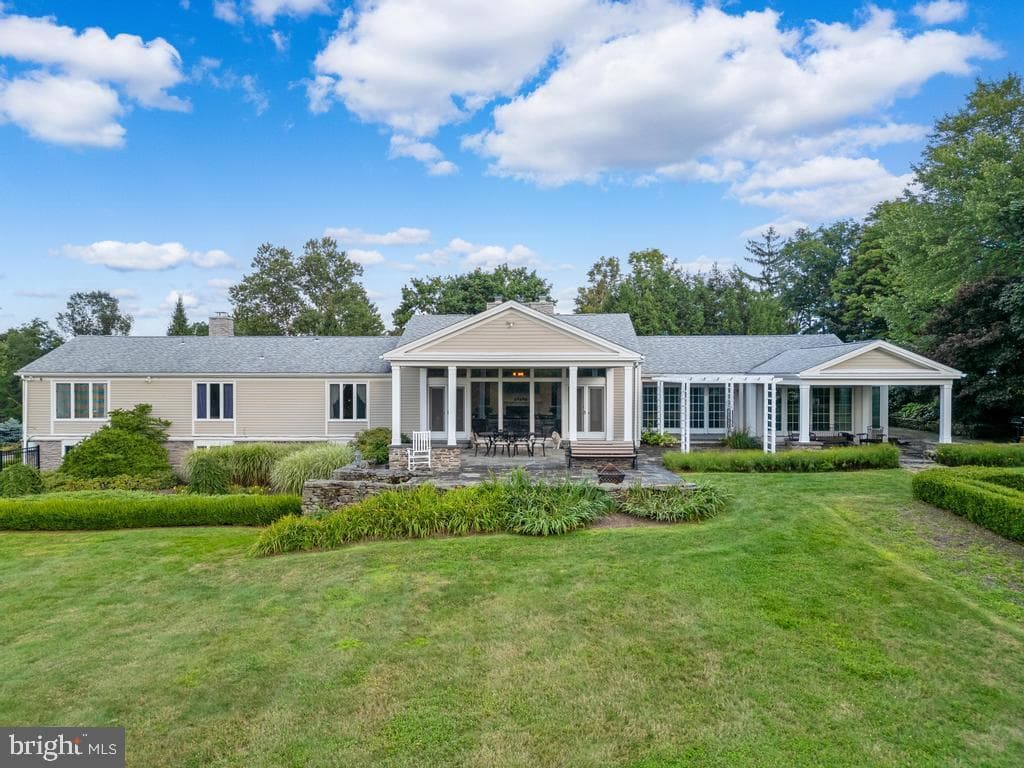 495 N Abington Road photo 4