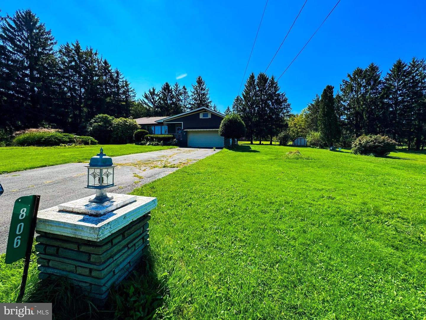806 Justus Blvd photo 4