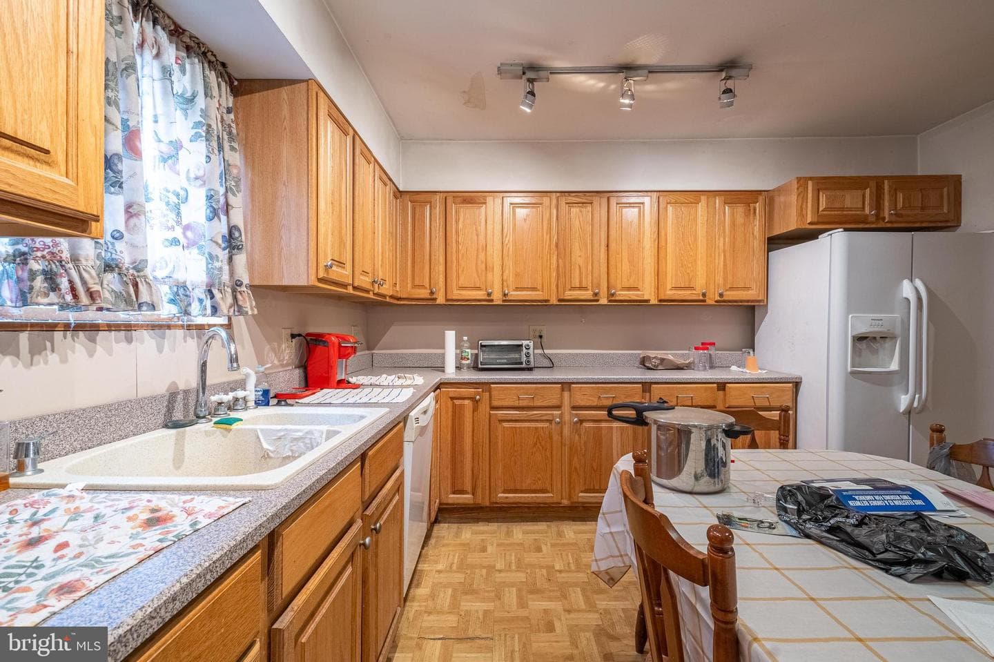 330 McKinley Avenue photo 8