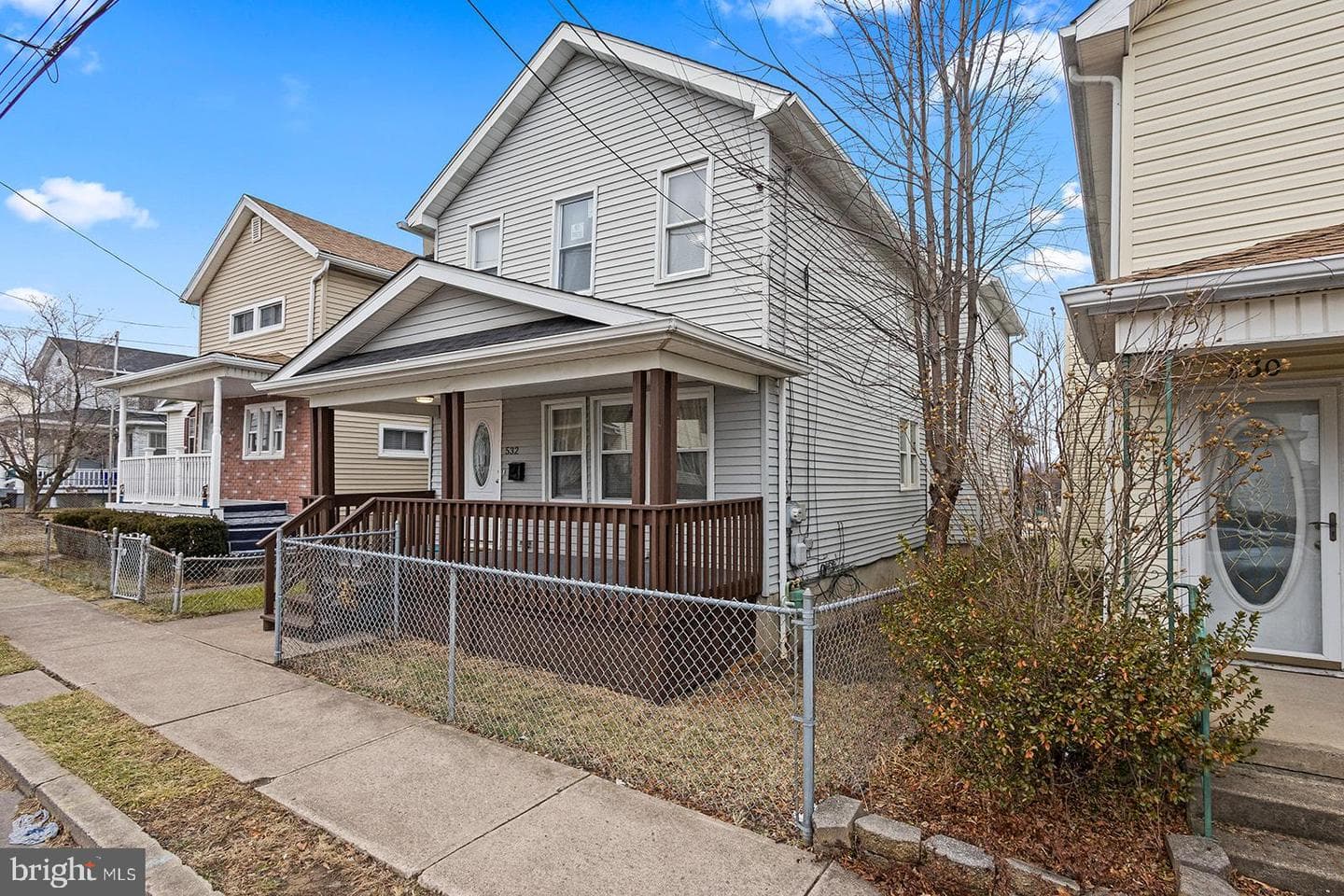 532 Eynon Street photo 2