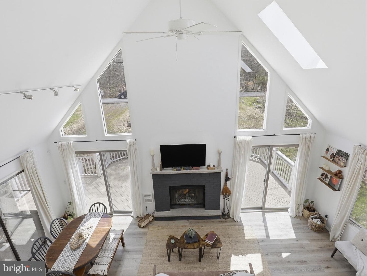 61 Floral Drive photo 22