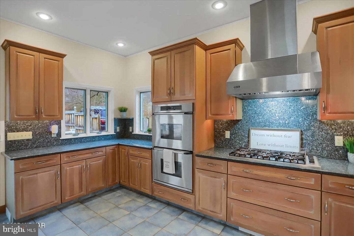 1009 Woodmont Ave photo 11