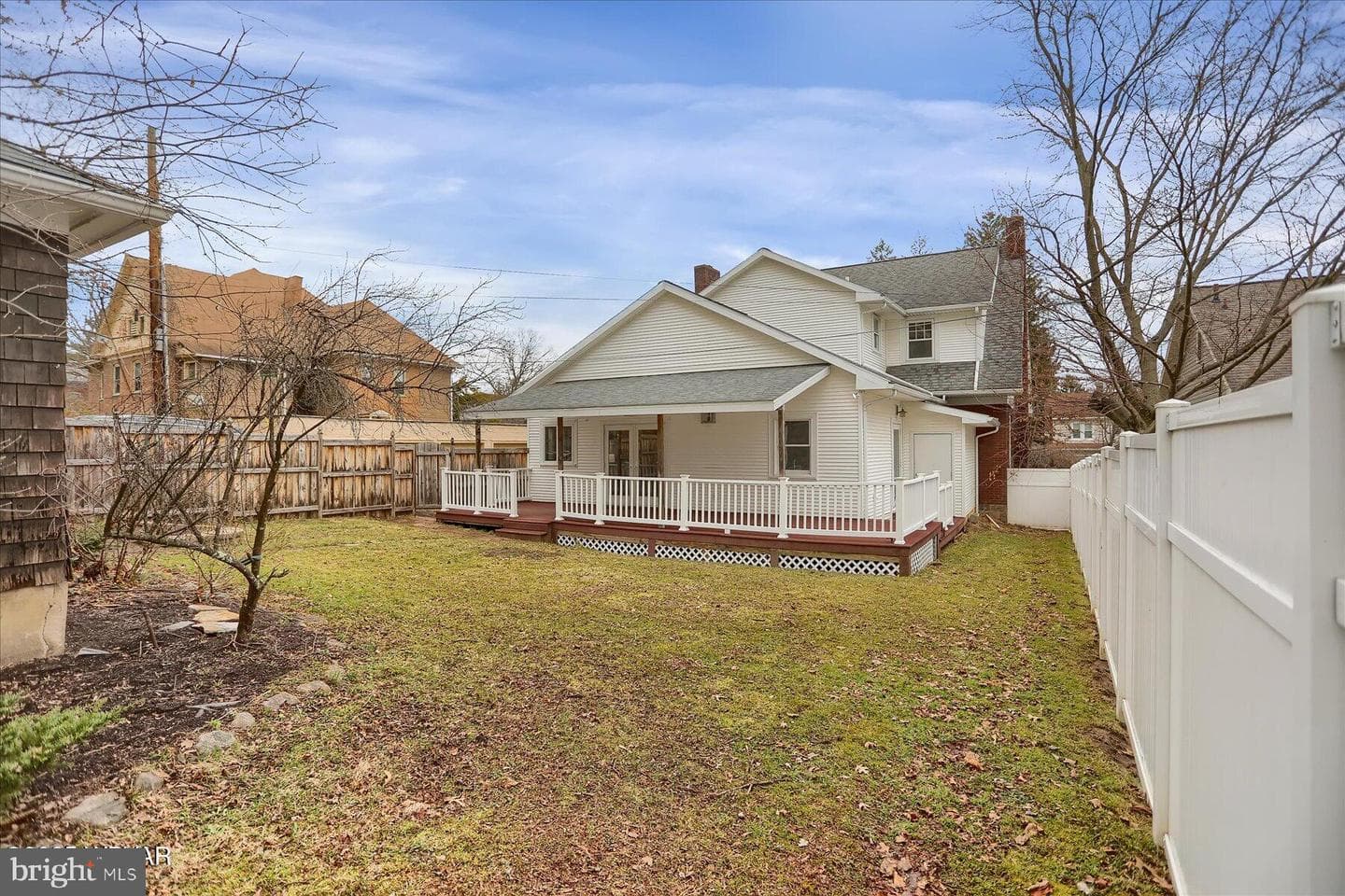 1009 Woodmont Ave photo 4
