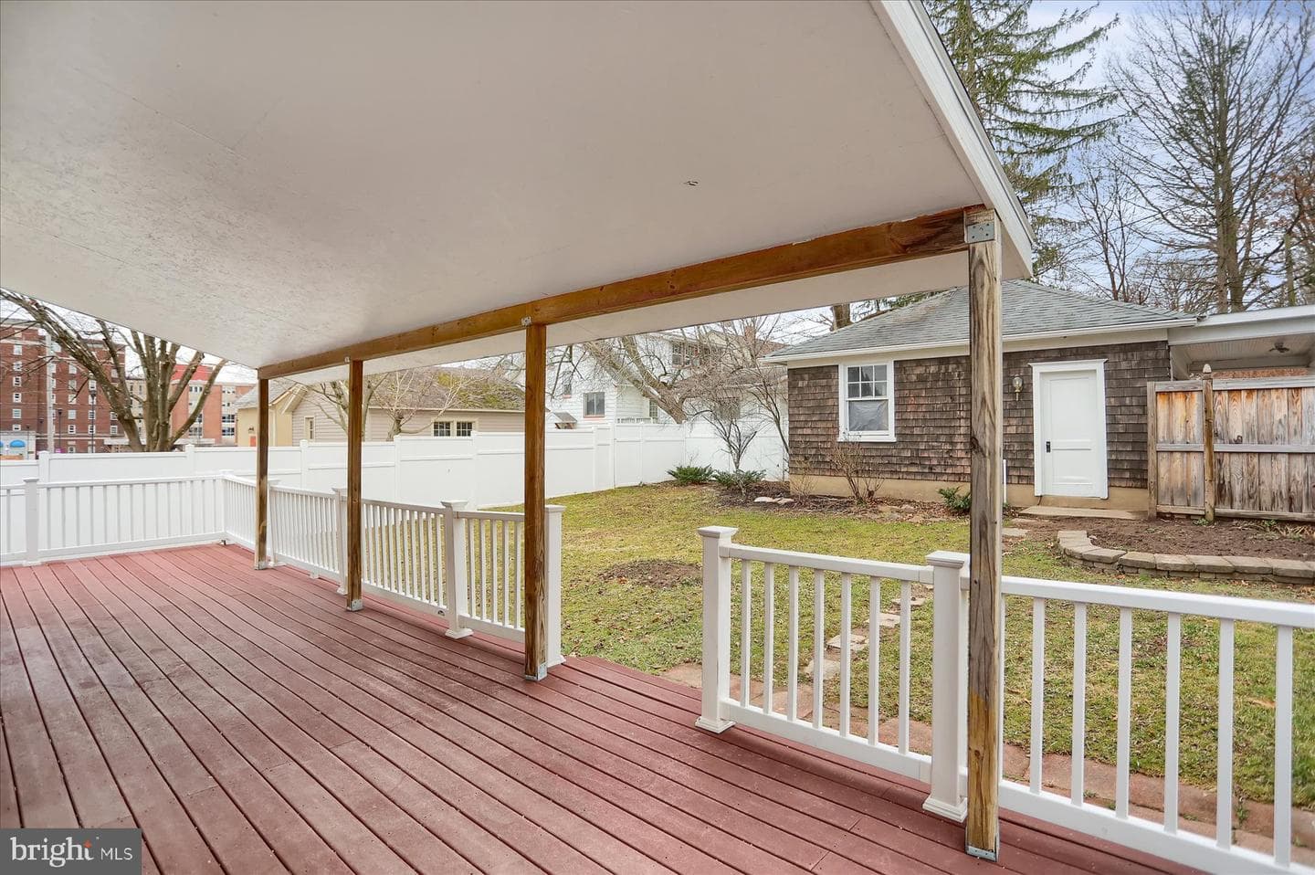 1009 Woodmont Ave photo 88