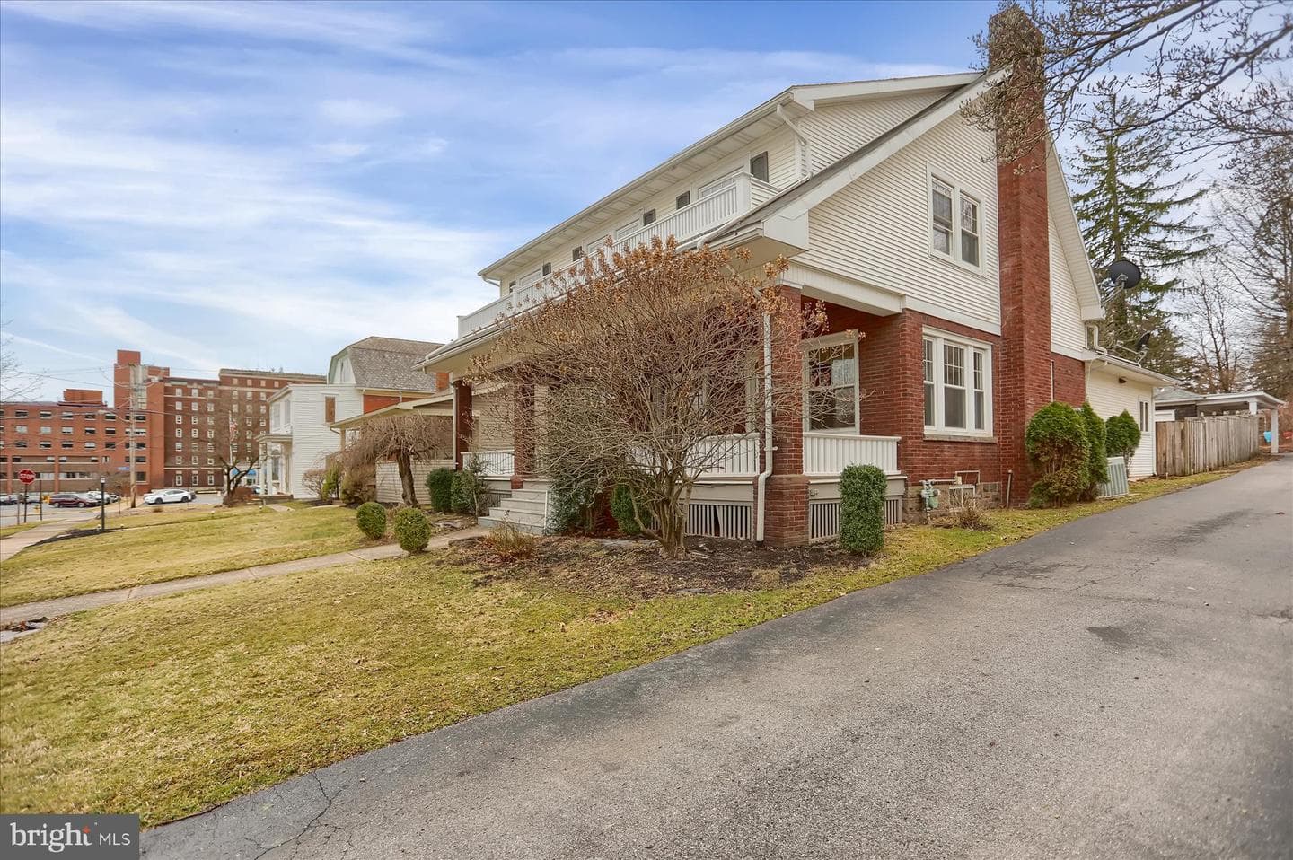 1009 Woodmont Ave photo 91