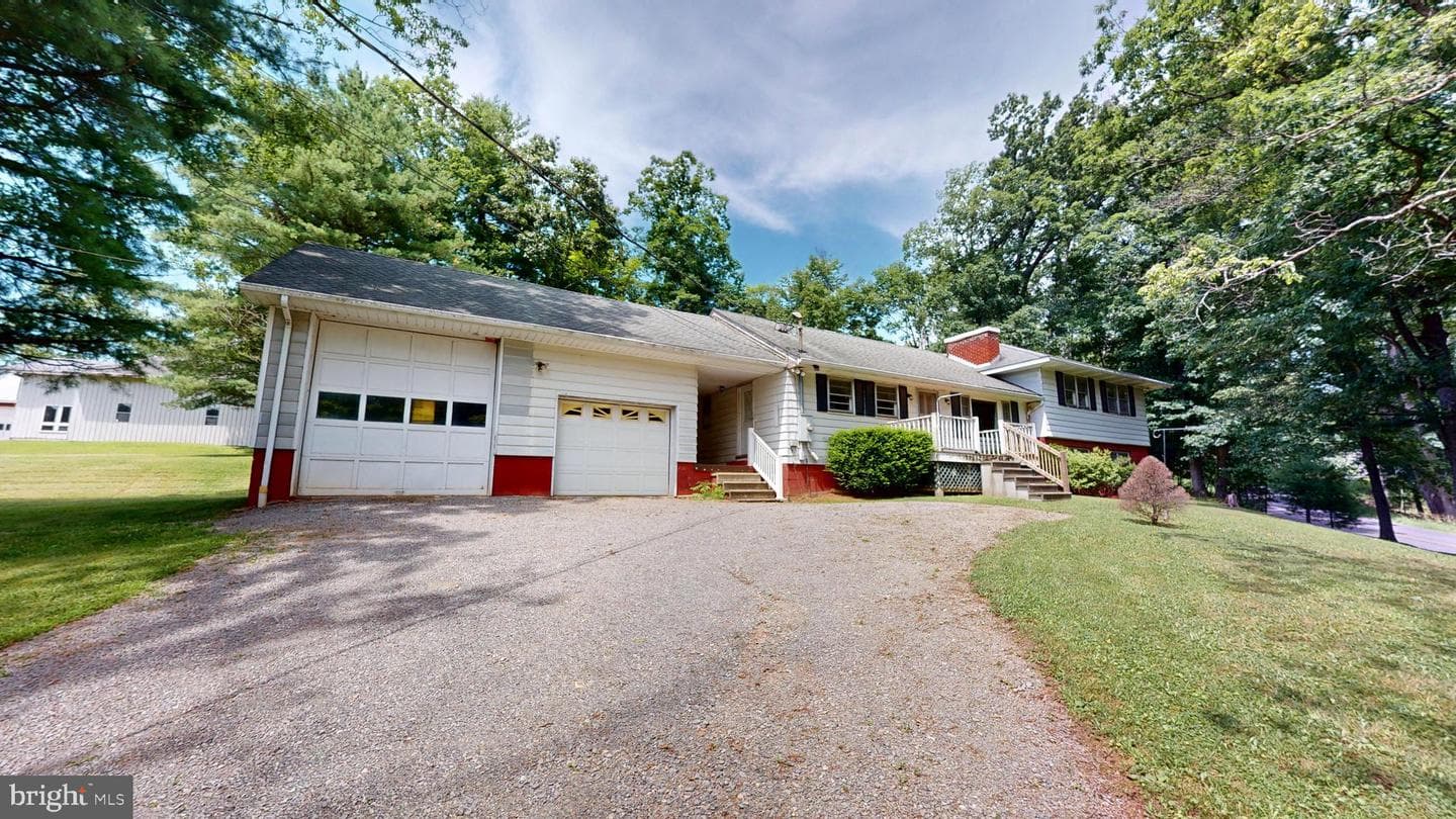 1967 Pleasant Valley Road photo 2