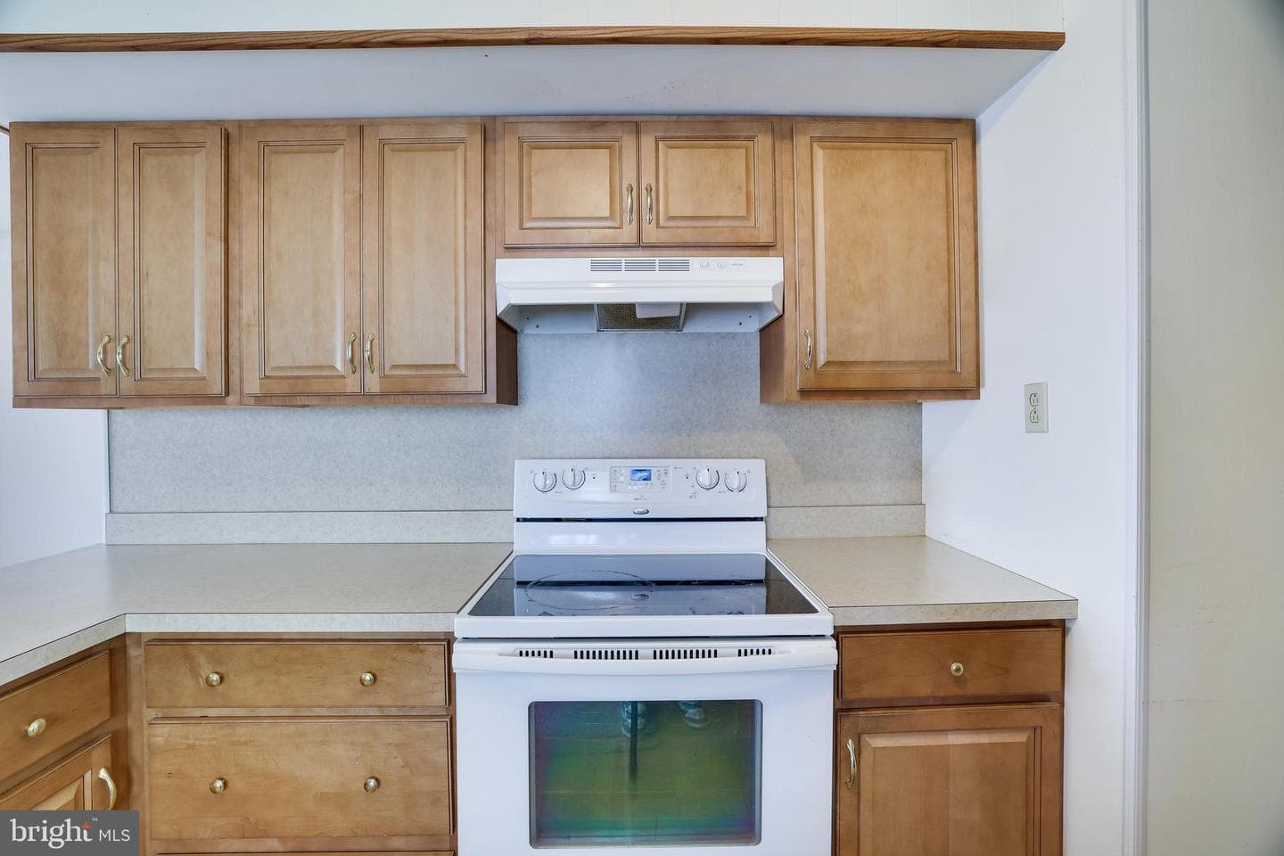2712 Grand Street photo 12