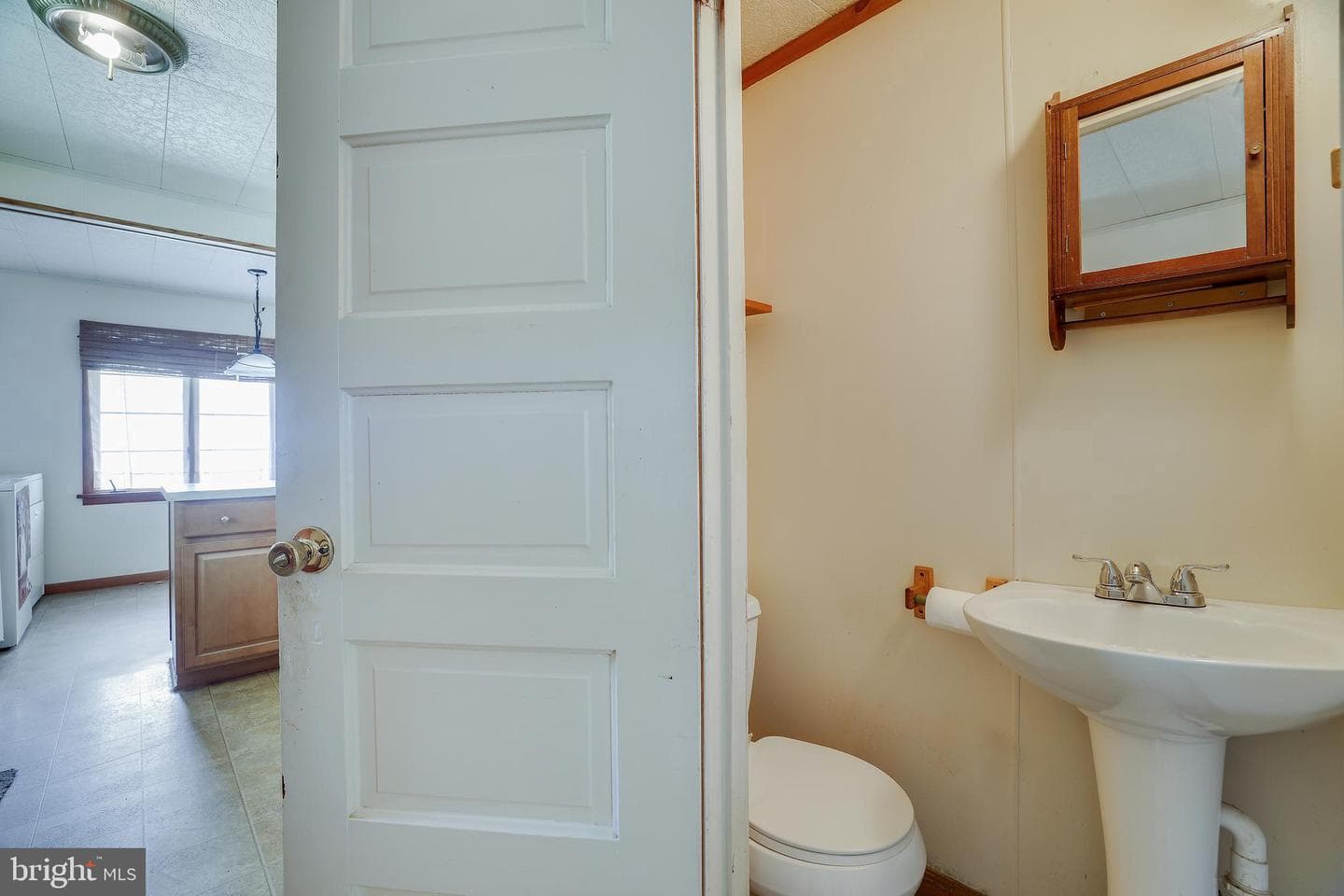 2712 Grand Street photo 14