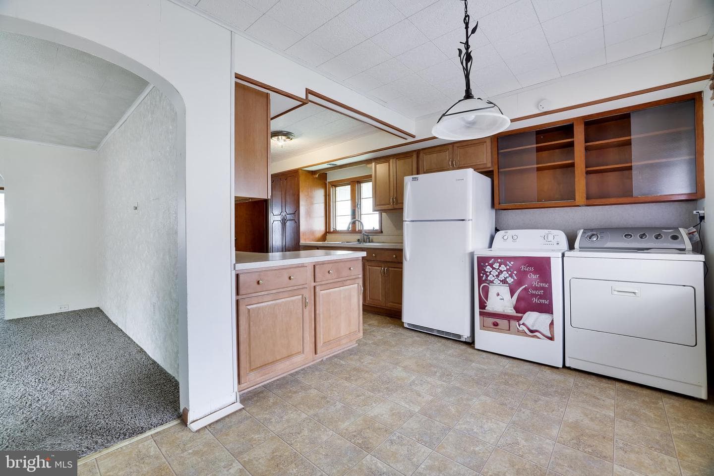 2712 Grand Street photo 4