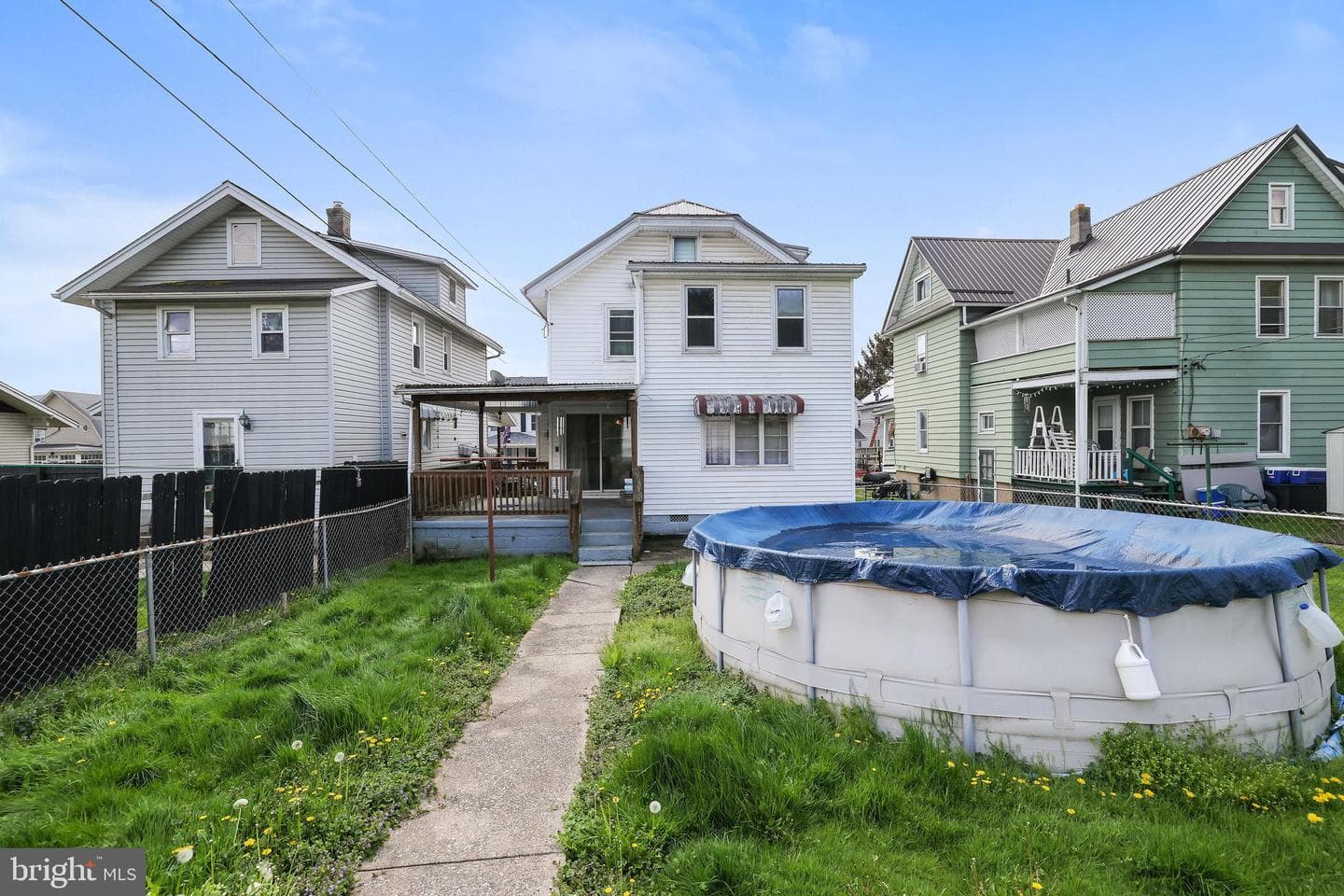 2712 Grand Street photo 5