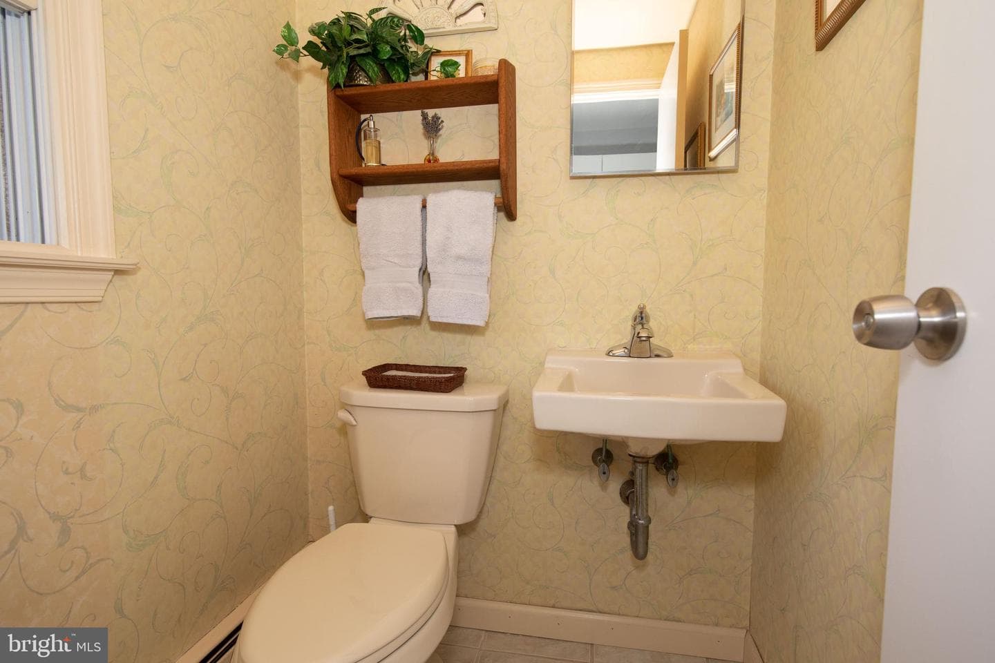 1025 Larch Circle photo 22