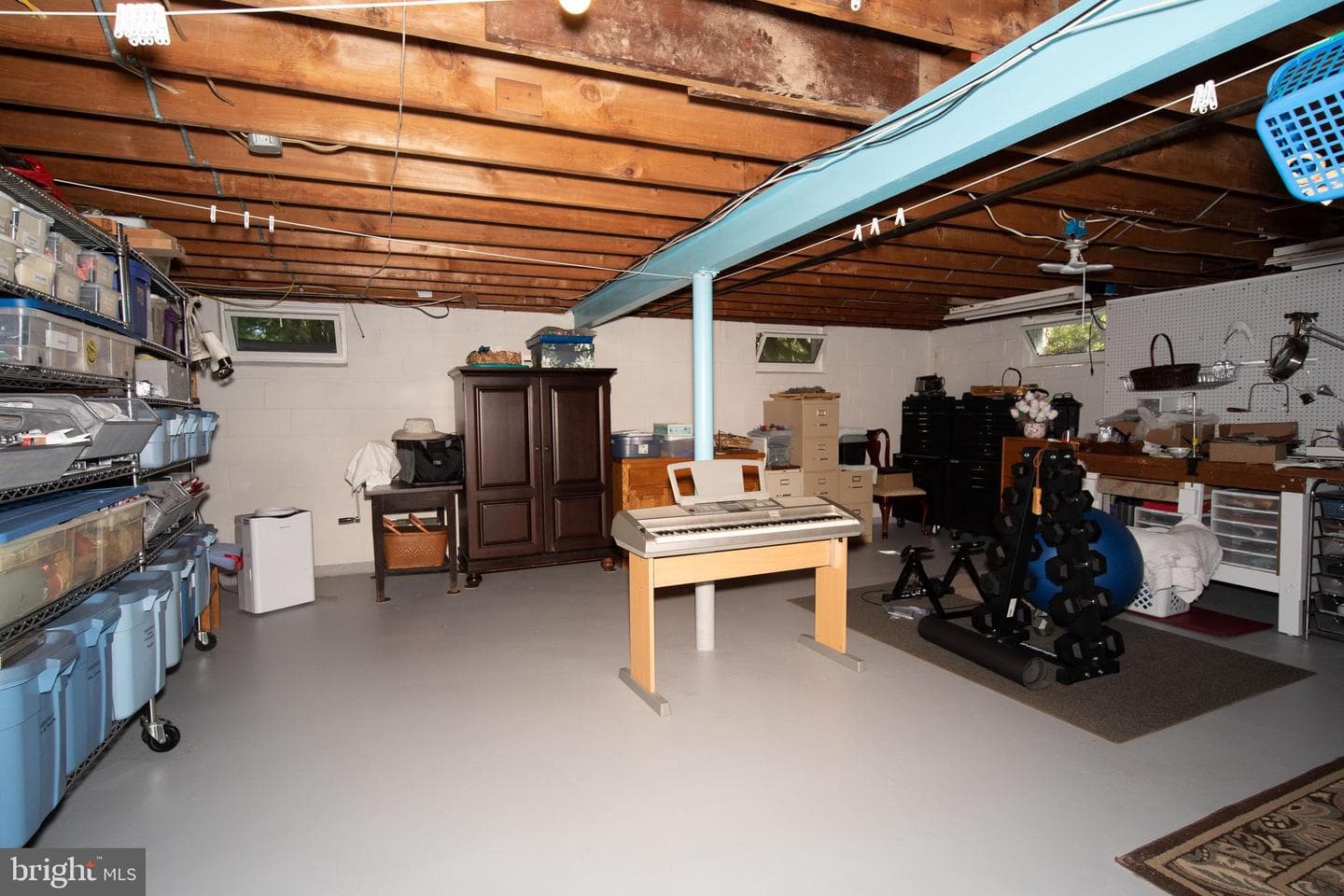 1025 Larch Circle photo 32