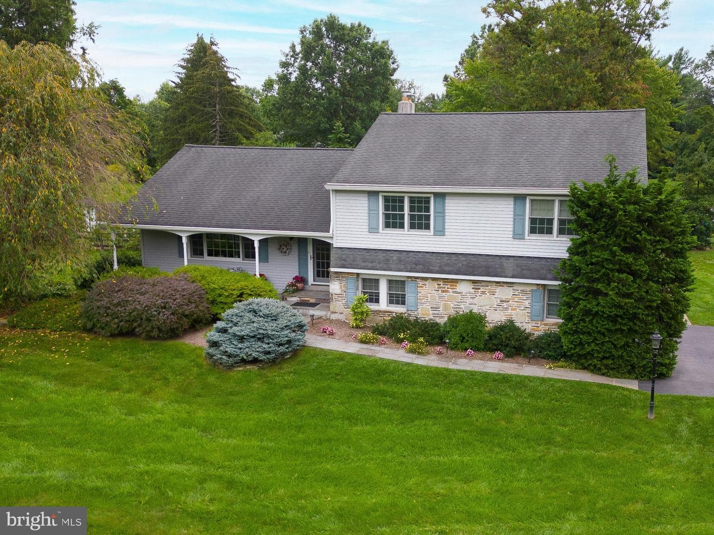 1025 Larch Circle photo 36