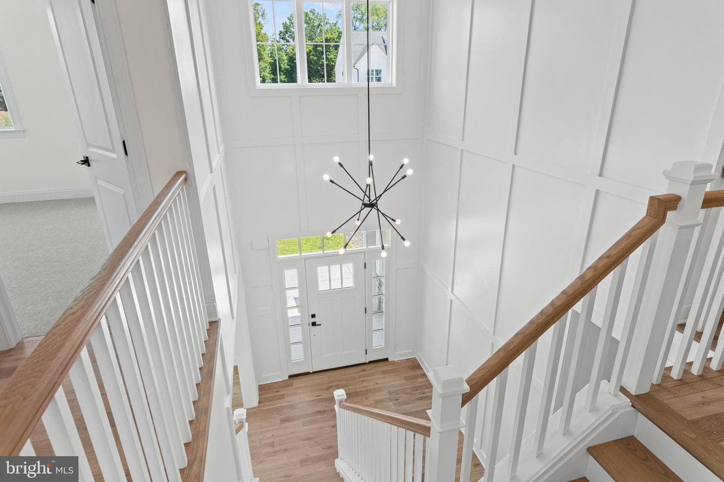 106 Andries Circle photo 2