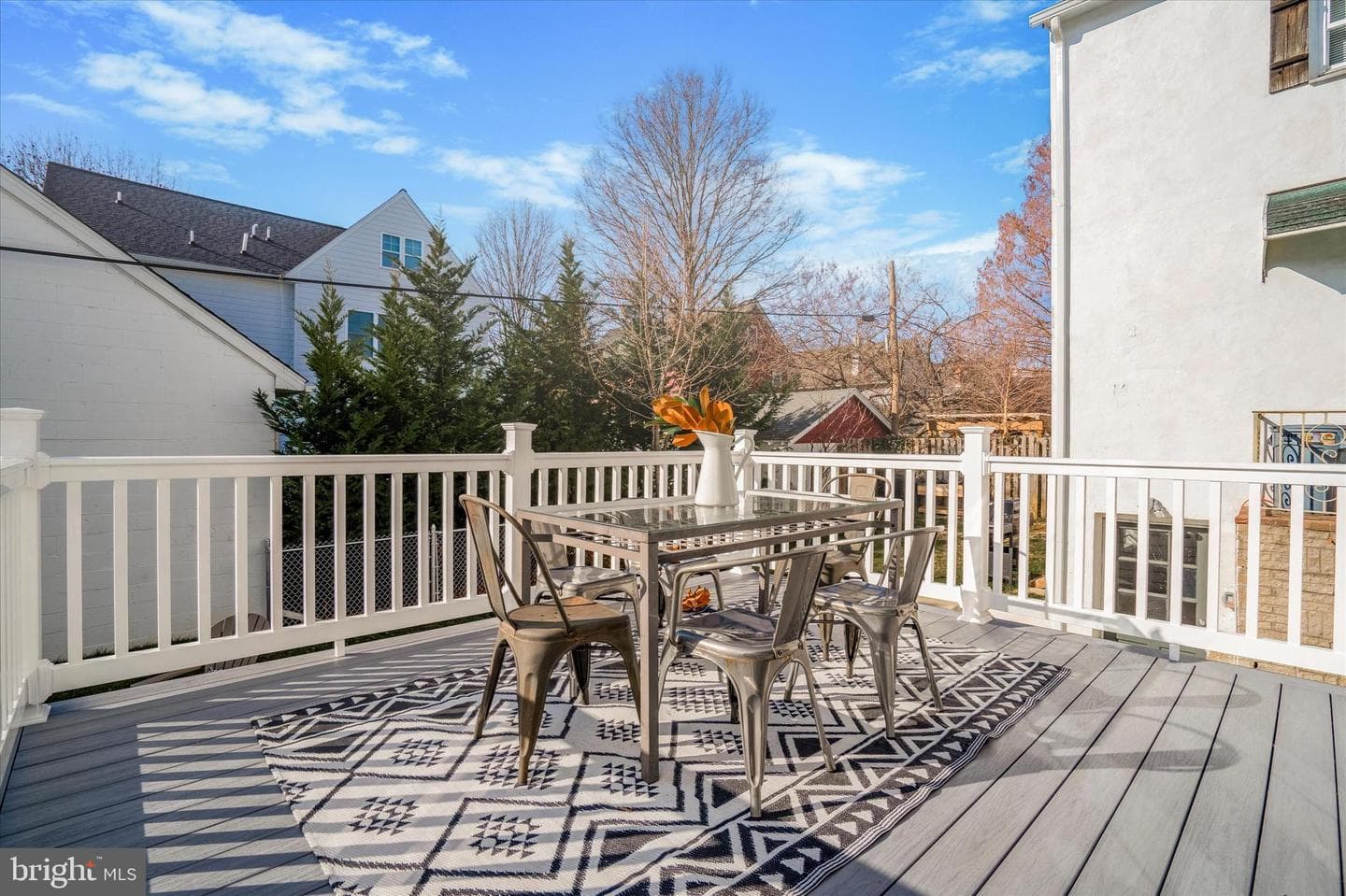 204 Iona Avenue photo 2