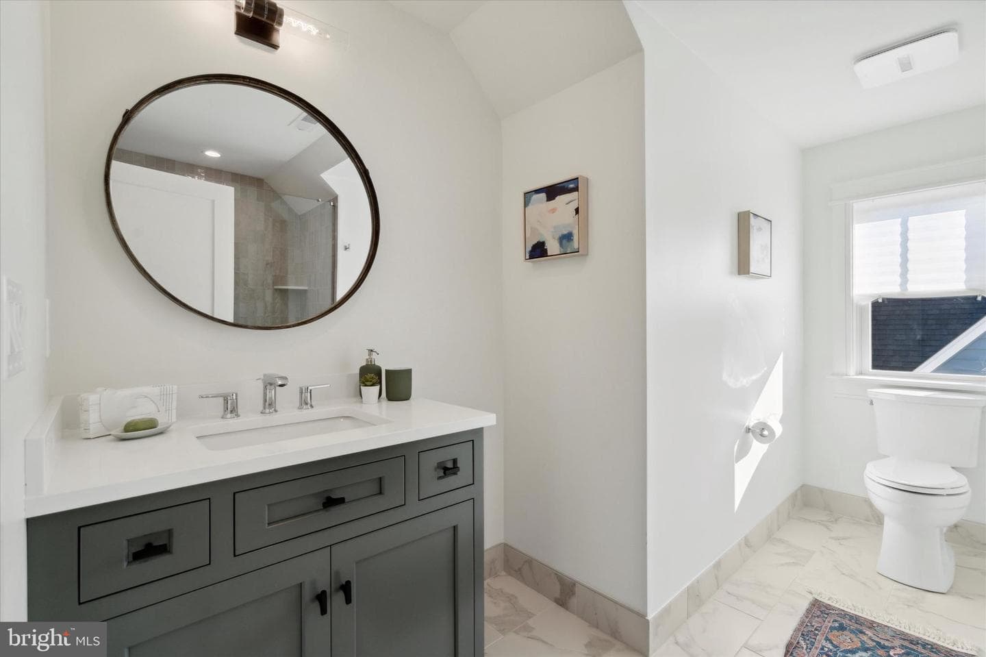 204 Iona Avenue photo 33