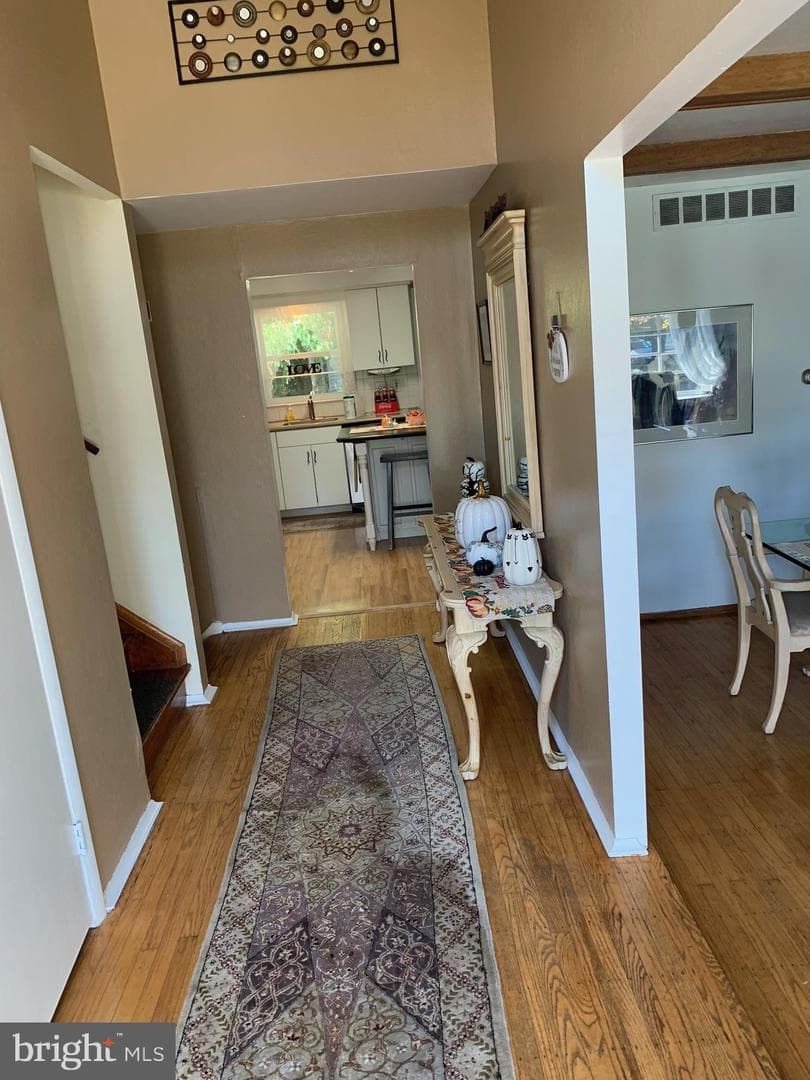 718 Inverness Drive photo 3