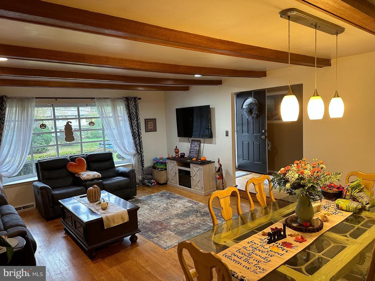 718 Inverness Drive photo 4