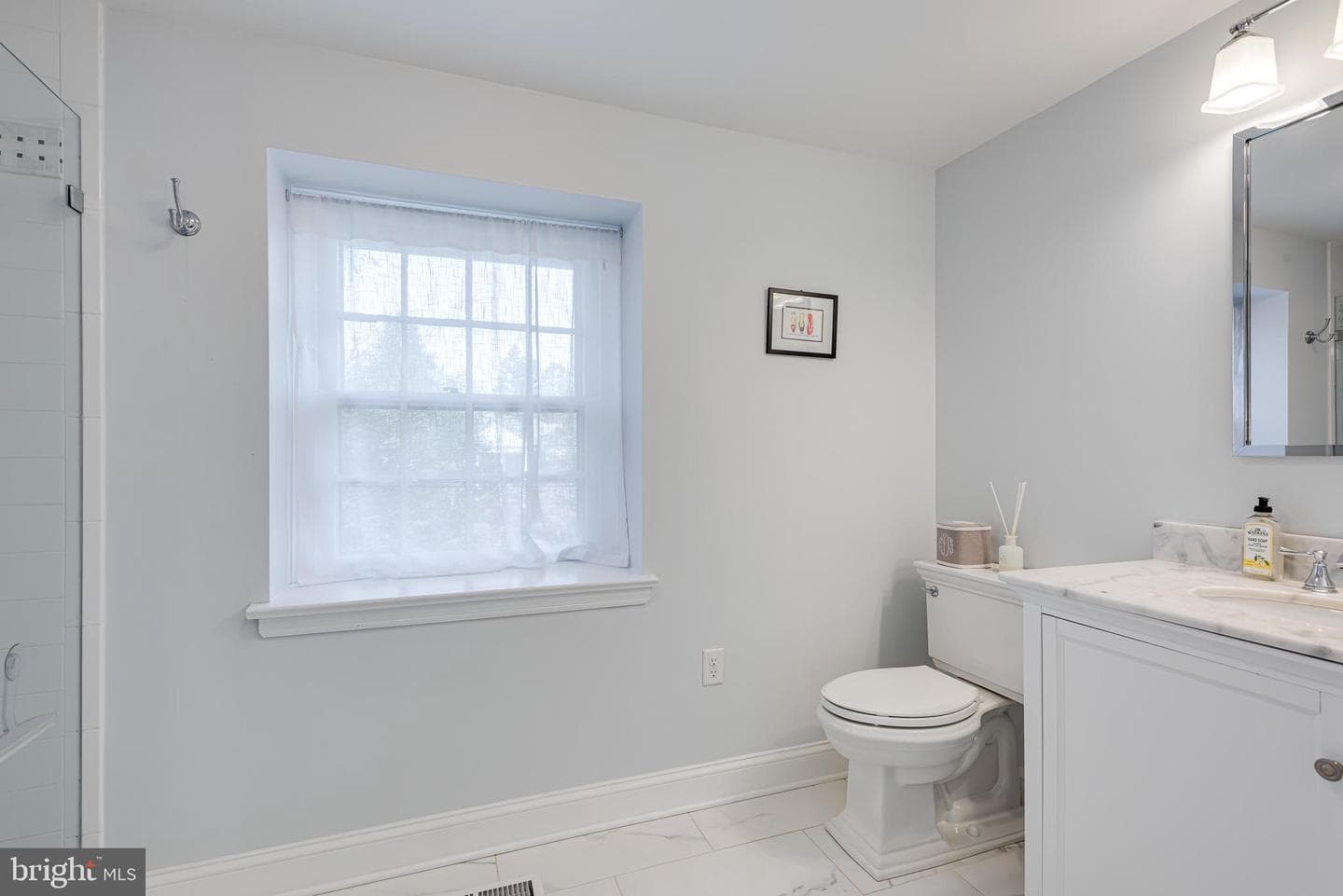 321 N Ithan Avenue photo 19