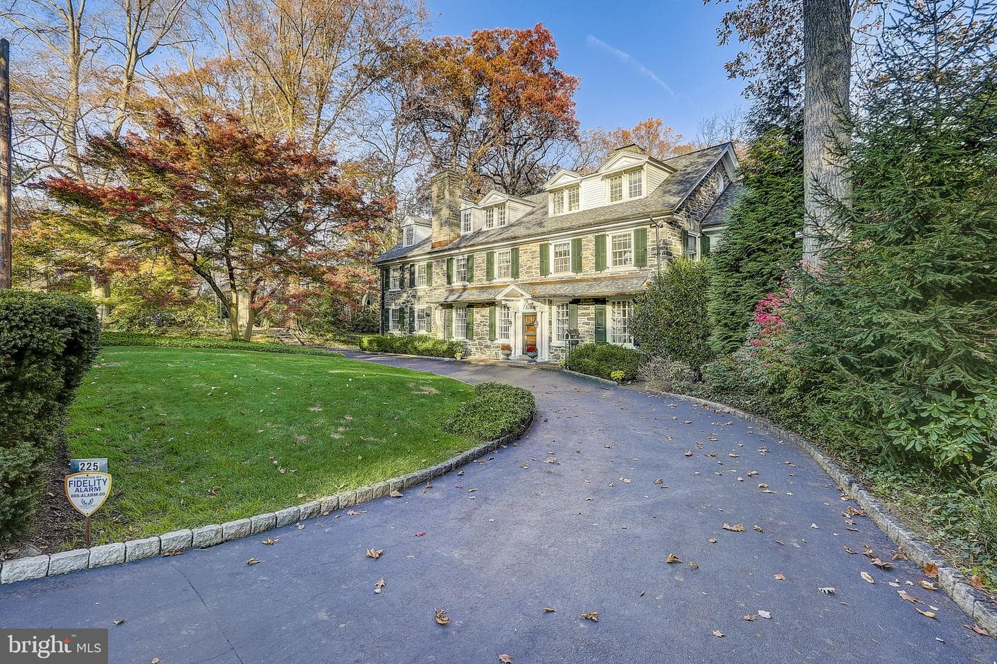 225 Glenn Road photo 5