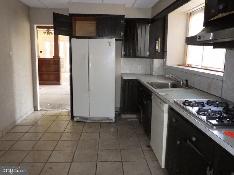 320 Francis Avenue photo 18