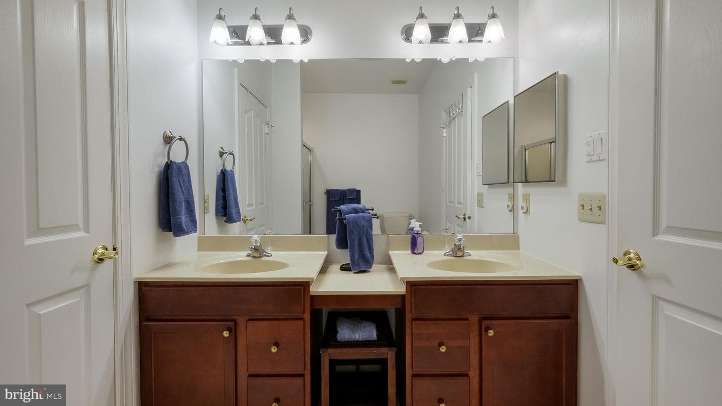 1505 Tarrington Way photo 15