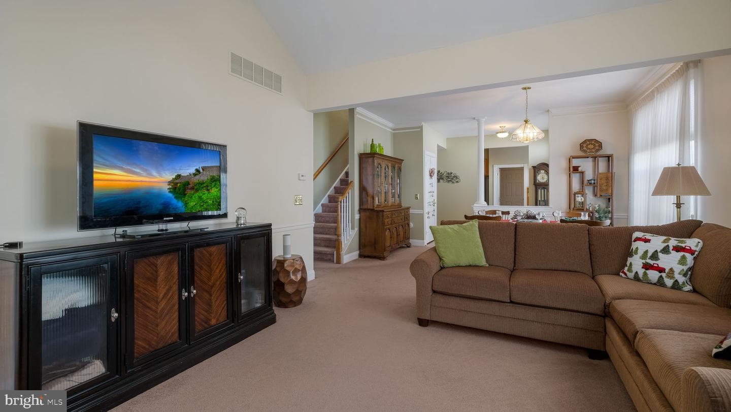 1505 Tarrington Way photo 5