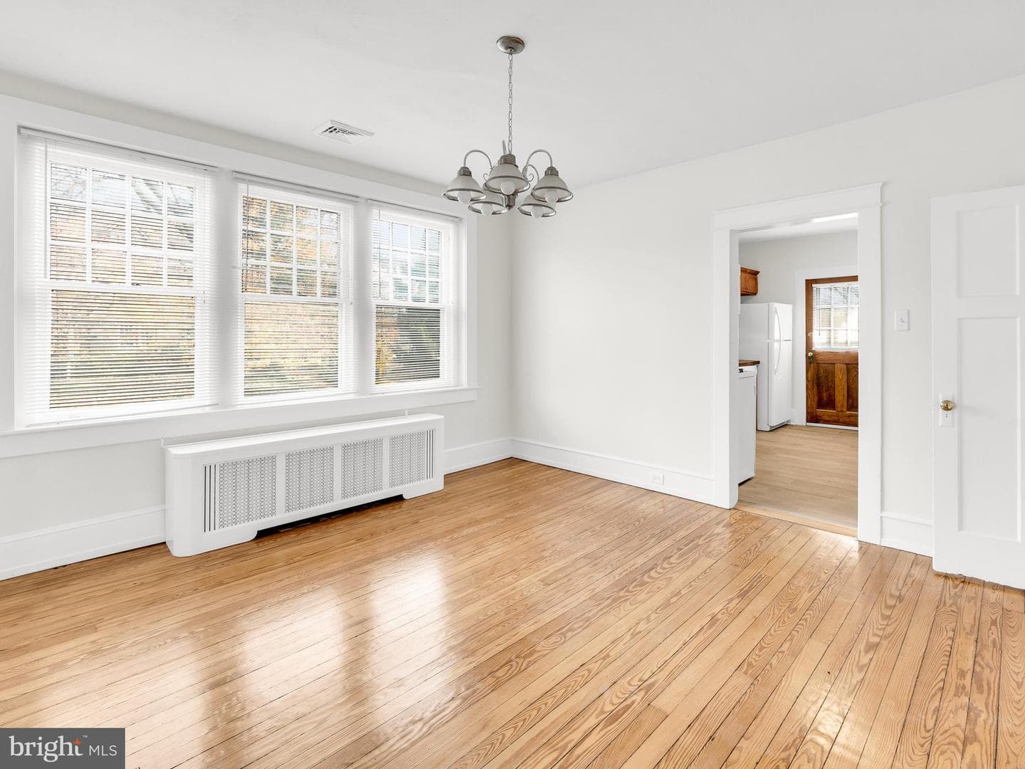 368 Fairview Avenue photo 9