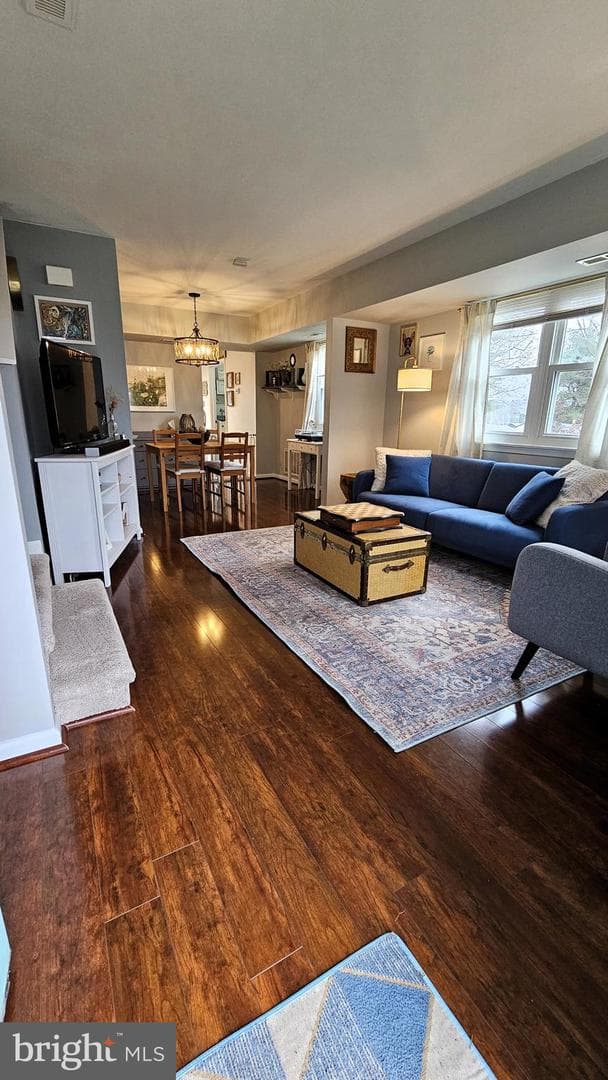 118 Stephanie Lane photo 2