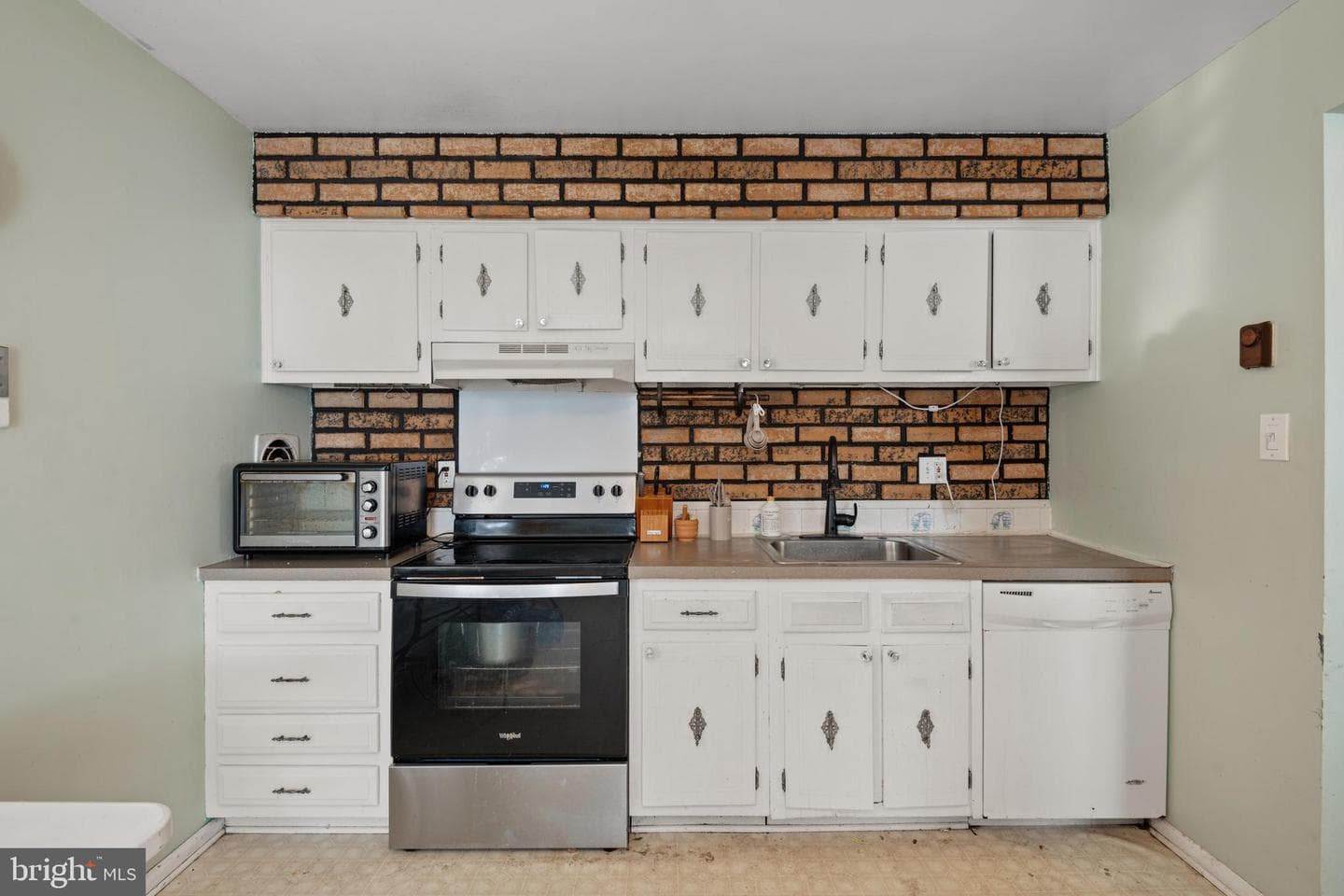 136 Jay Street photo 14