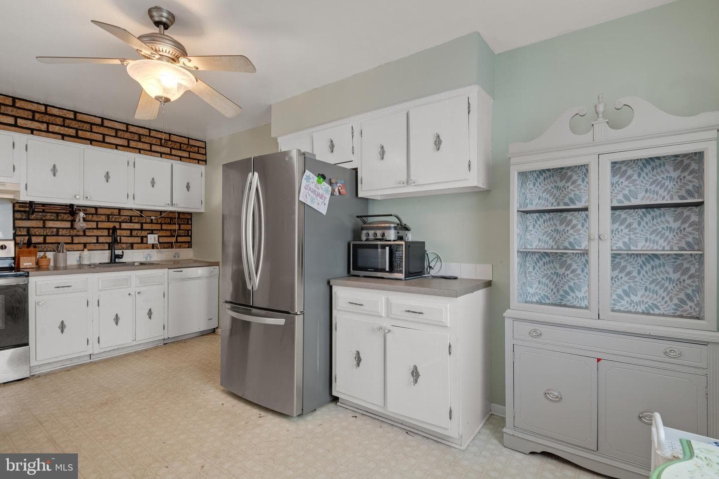 136 Jay Street photo 15